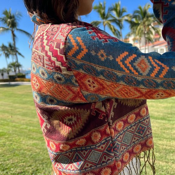 Cropped Aztec Jacket - Picture 3 of 3